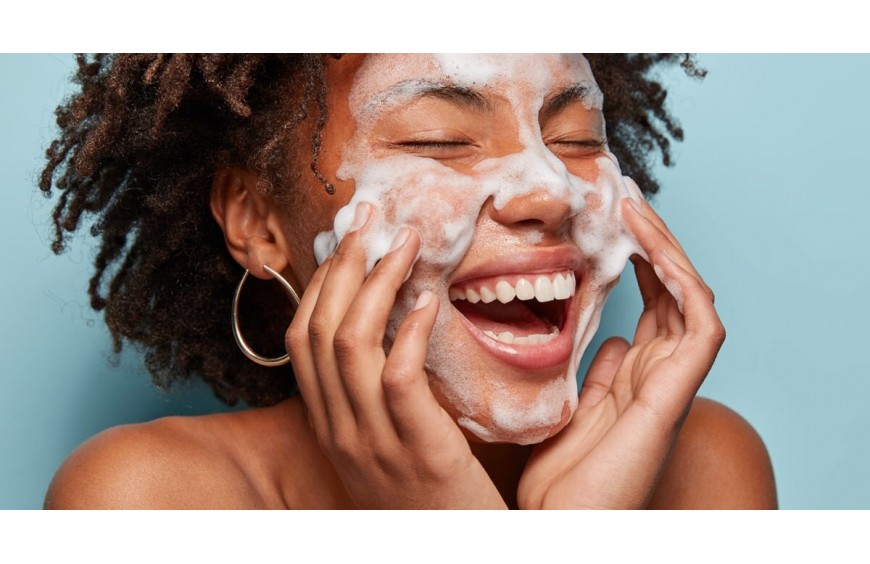 COSA SUCCEDE SE NON DETERGO IL VISO?